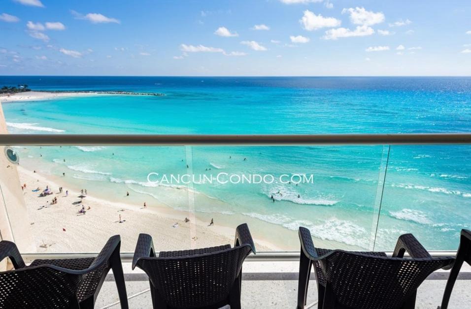 2 Story Oceanfront Penthouses On Cancun Beach! Kültér fotó
