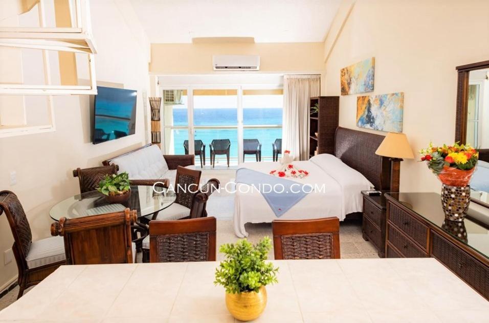 2 Story Oceanfront Penthouses On Cancun Beach! Kültér fotó